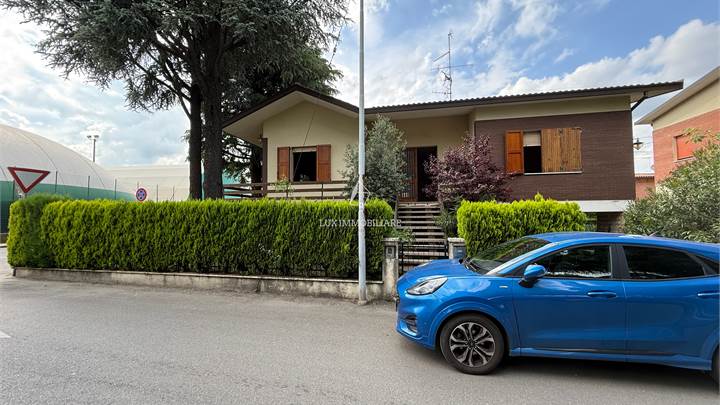 Villa indipendente a Vignola dagli ampi spazi
