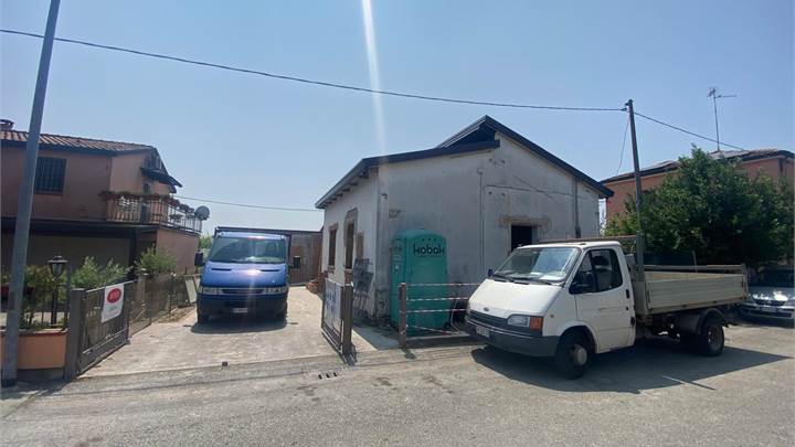 Villa in fase di ristrutturazione in classe 