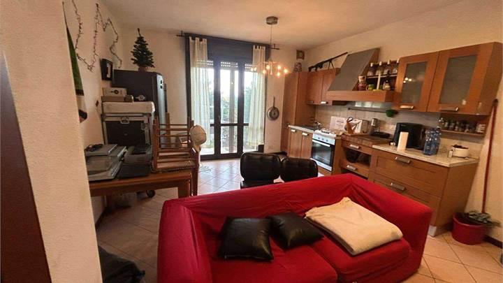 Bilocale da investimento del 2007 con giardino privato