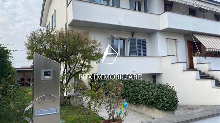 Villetta a schiera con 4 camere ristrutturata nel 2013