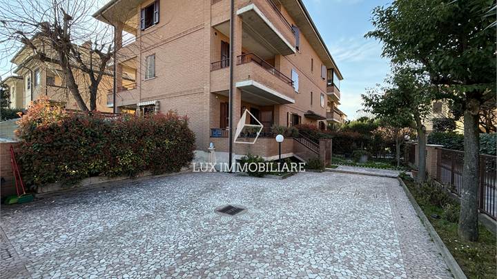 Maisonette con giardino privato al piano rialzato