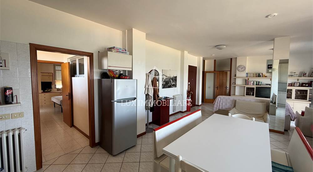 soggiorno con cucina a vista