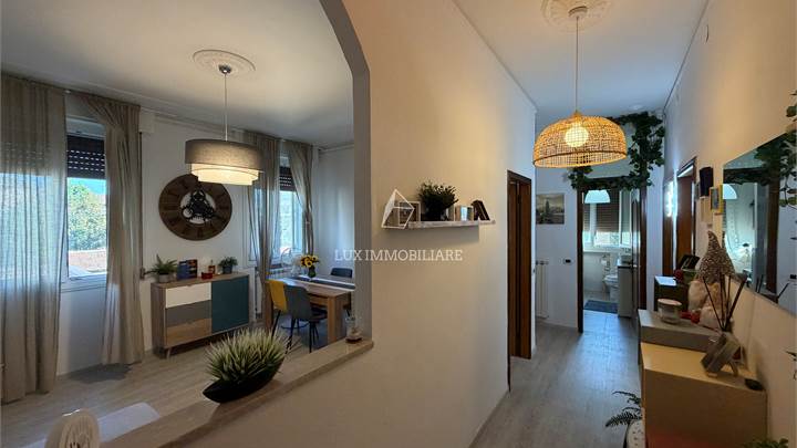Trilocale ristrutturato nel 2024 in piccola palazzina